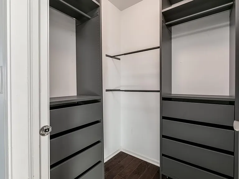 220 Laurel Ave — Photo 10
