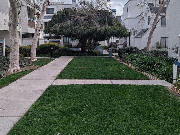 3rd image of 2226 River Run Dr Unit 162