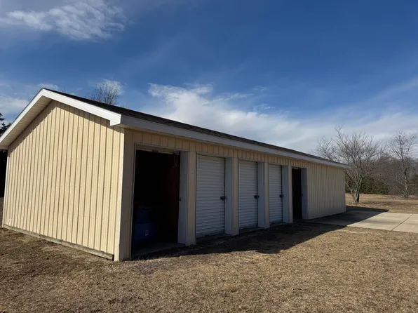21414 Six Mile Rd, Reed City, MI 49677