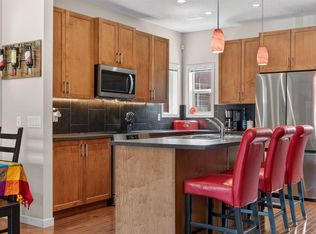 218 N River Heights Grn, Cochrane, AB T4C 0S3