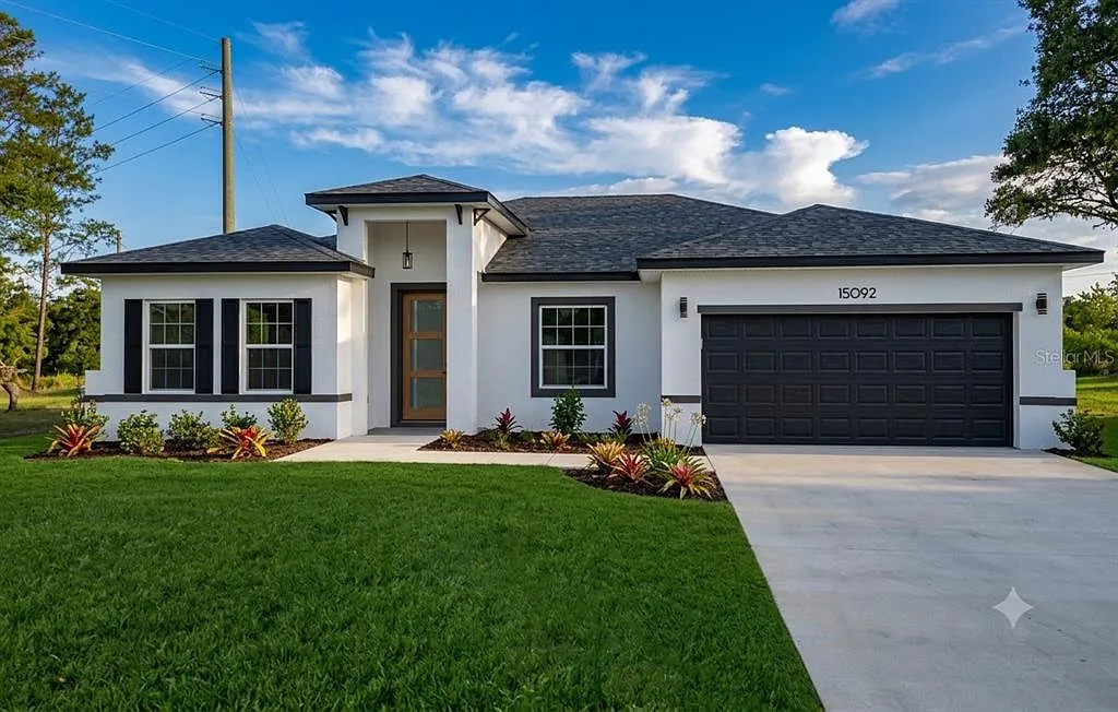 4 bed, 2.0 bath, 1622 sqft, $2,000 — Photo 1