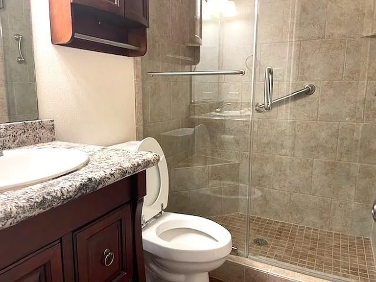 14156 Shadow Bay Dr — Photo 10