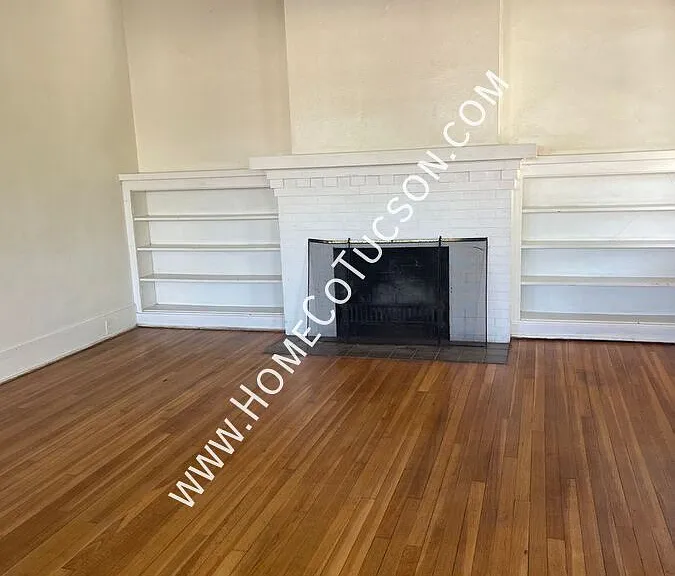 222 E 4th St — Photo 5