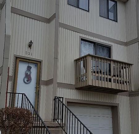 2nd image of 331 Parkwood Dr