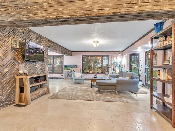 5th image of 53247 Skylark Ct