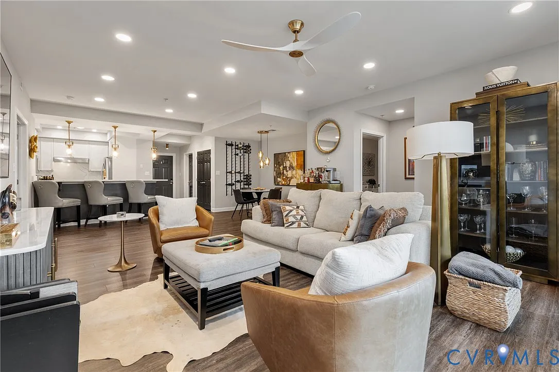2 bed, 2.0 bath, 1688 sqft, $3,000 — Photo 1