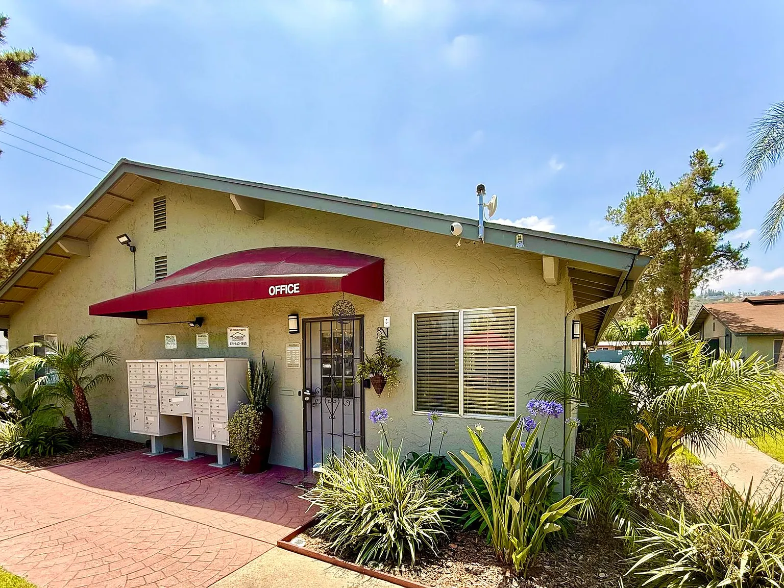 Anza Oaks Apartments — Photo 4