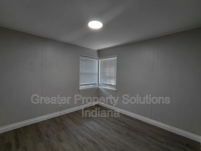 7974 White Oak Ln — Photo 5