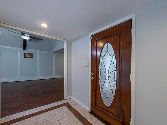 2nd image of 5106 Crystal Bay Dr