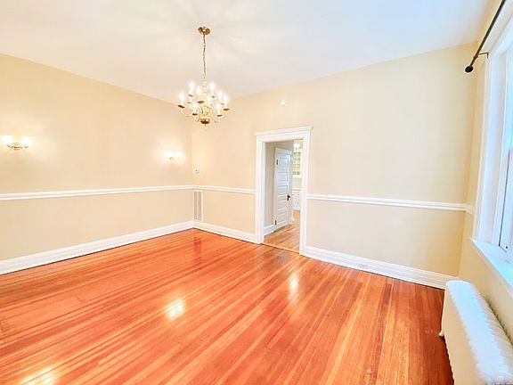 5th image of 1818 Park Ave #1