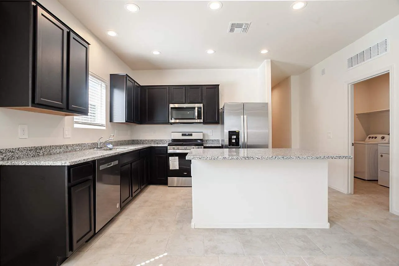 10211 N Arroyo Lupine Way — Photo 4