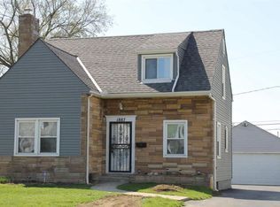 1887 Merryhill Dr, Columbus, OH 43219