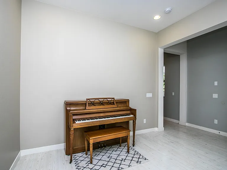 1441 E Hummingbird Way — Photo 17