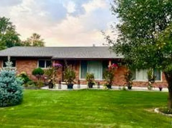 50723 Dartmoor Dr, Shelby Township, MI 48317