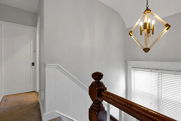 Sold by Remax Edge | media 23
