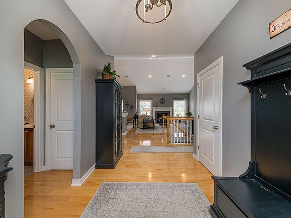 5th image of 7814 Derby Ct #158