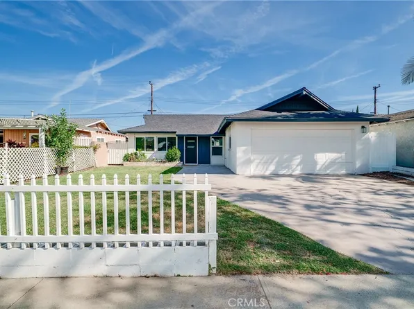 11439 205th St, Lakewood, CA 90715