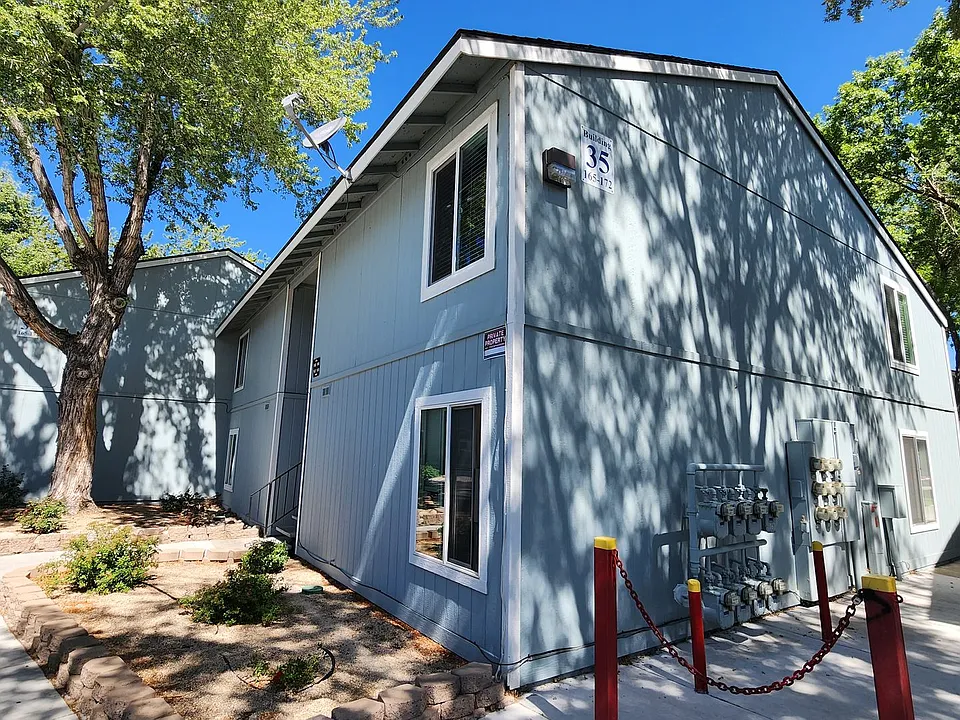 4606 Neil Rd #166