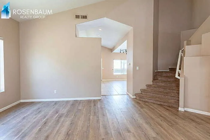 4 bed, 3.0 bath, 3110 sqft, $2,950 — Photo 3