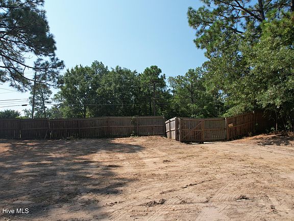 4th image of 3751 Belair Road