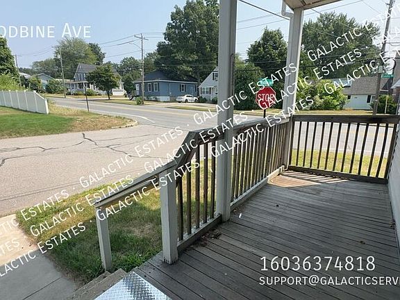 3rd image of 6 Woodbine Ave