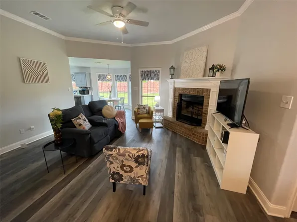 2004 Willowcrest Dr, Kaufman, TX 75142