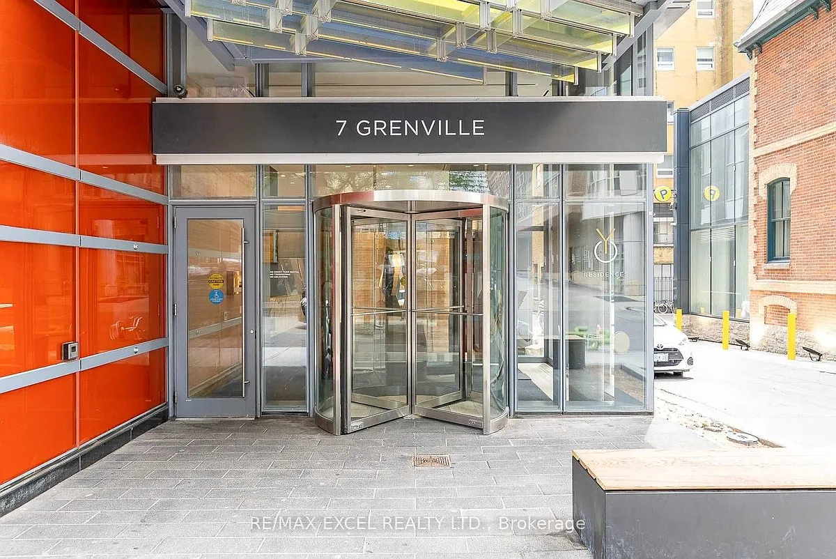 Building Photo - 7 Grenville St #1802