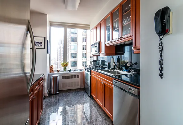 Rented by LKW International Real Estate LLC | media 5