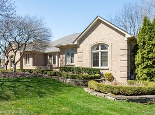 4601 Pier Dr, Troy, MI