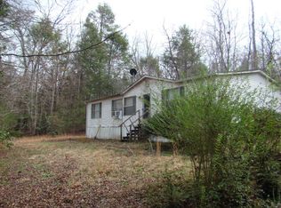 4 Thousand Oaks Dr, Marion, NC 28752