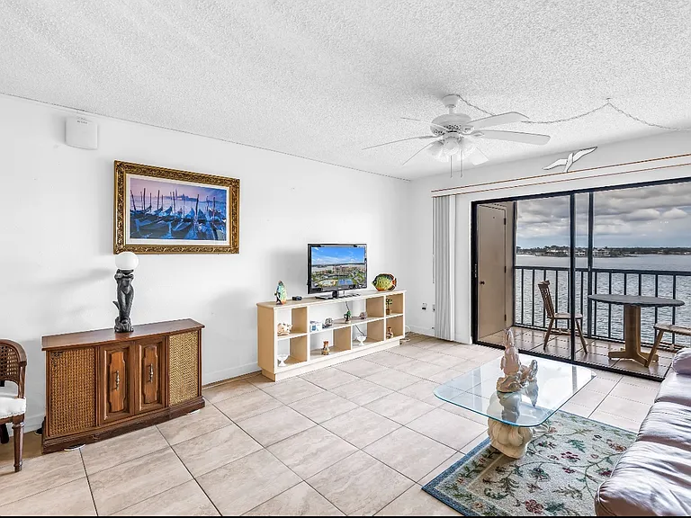 7700 Sun Island Dr S #402 — Photo 8