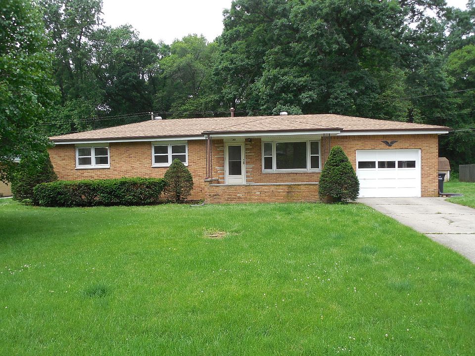 4 bed, 1.5 bath ranch home