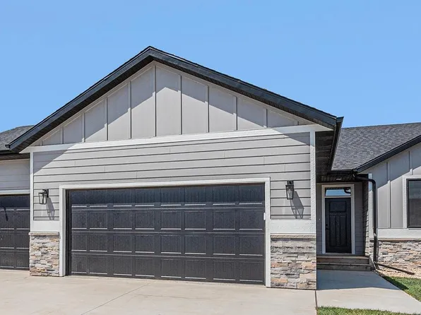 312 S Willow Spring Dr, Sioux Falls, SD 57110