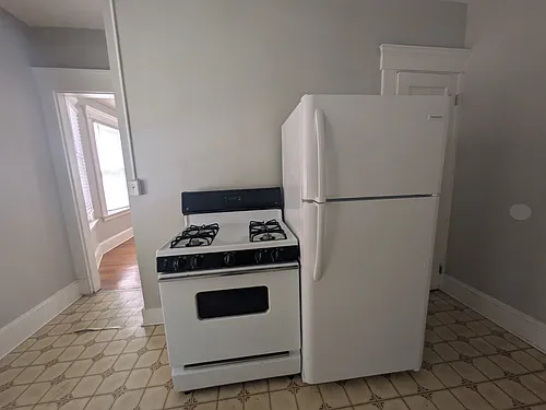 85 Hubinger St #2B Photo 1