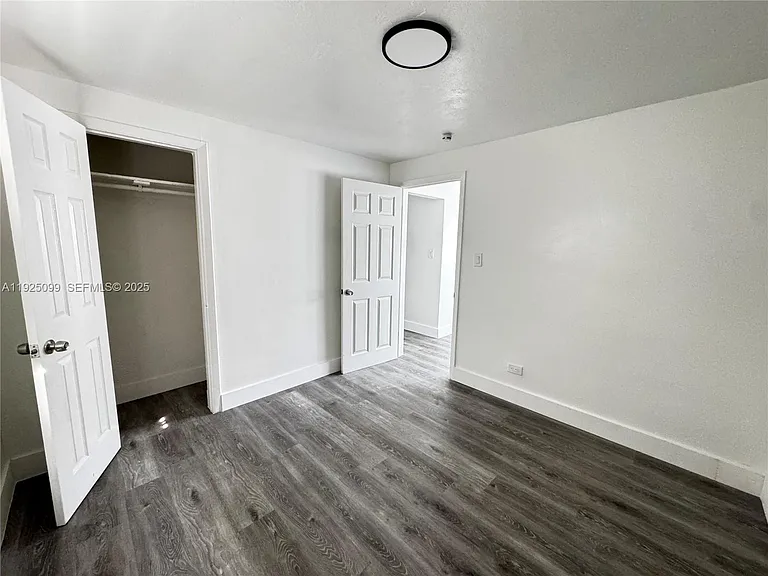 4017 SW 24th St #2 — Photo 8