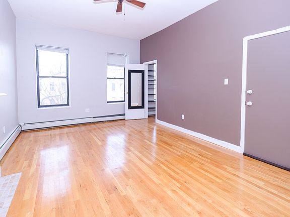 3rd image of 148 Quincy St #3