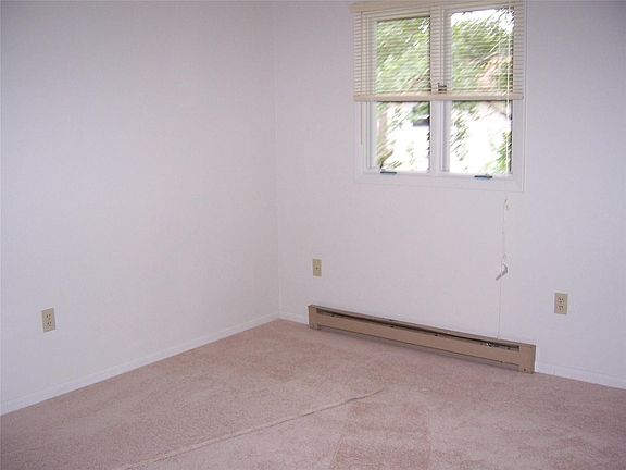 4th image of 124 Tallow Wood Dr