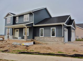 2402 Blue Heron Blvd, Sun Prairie, WI 53590