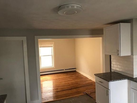 5th image of 410 Wood St Unit 408
