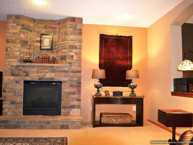 11838 S Lake Blvd NE — Photo 5