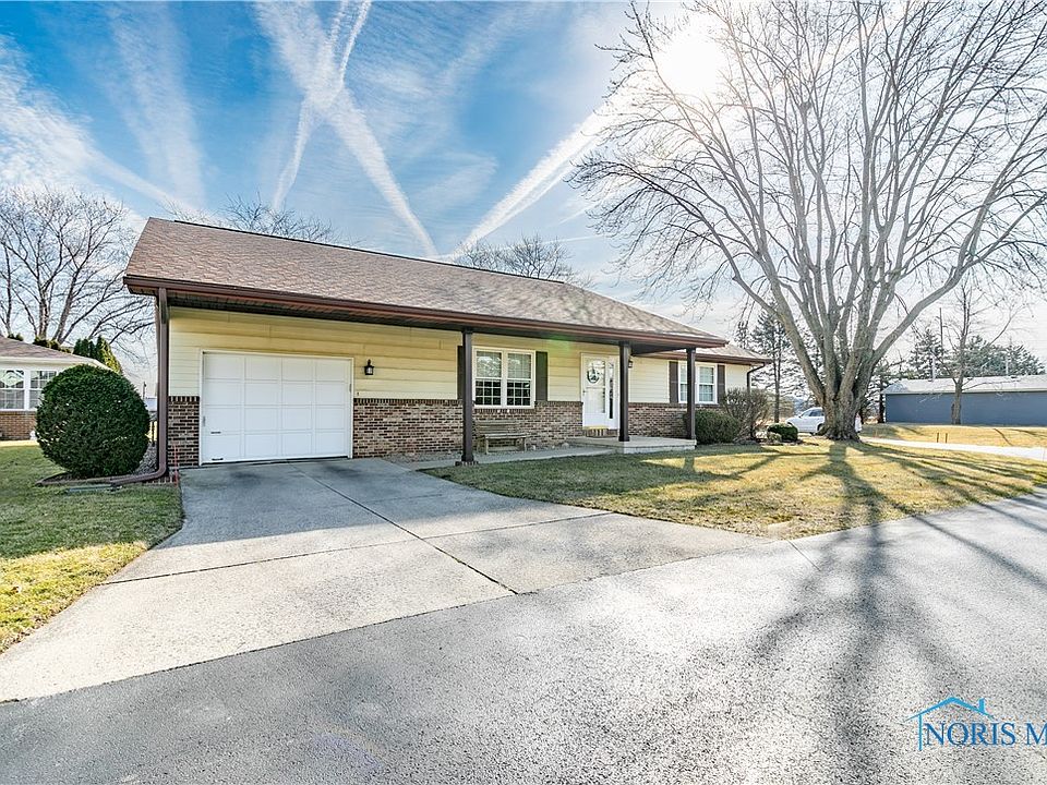 12 Chelsie Ct, Bowling Green, OH 43402 | Zillow