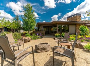 19366 SW Seaton Loop, Bend, OR 97702