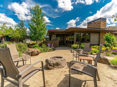 19366 SW Seaton Loop, Bend, OR, 97702