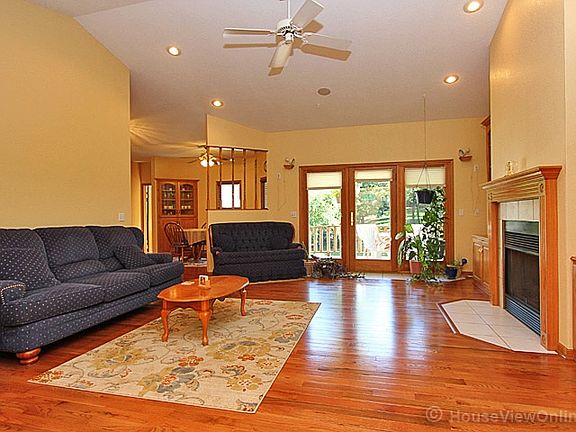 3rd image of 200 Windwood Lake Dr