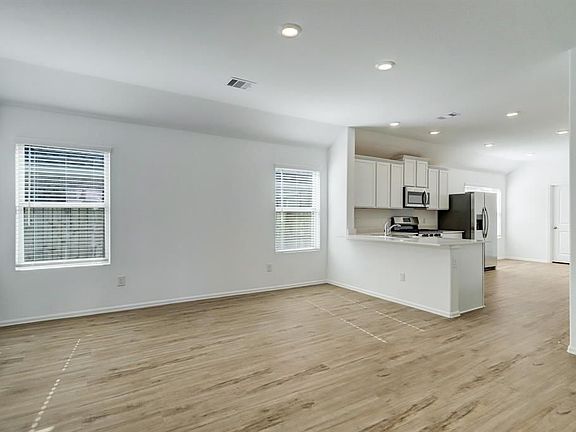 5th image of 18916 Caney Forest Dr