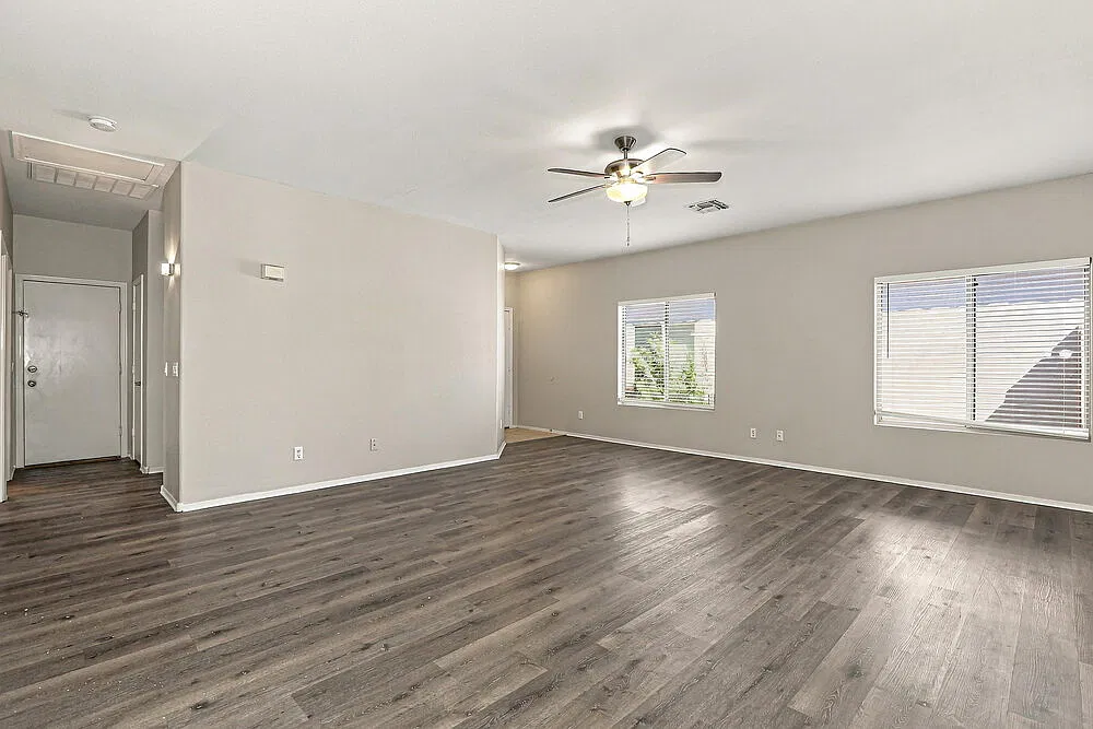 3 bed, 2.0 bath, 1610 sqft, $1,730 — Photo 4