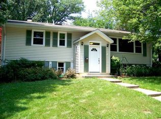 533 Walker St SW, Vienna, VA 22180