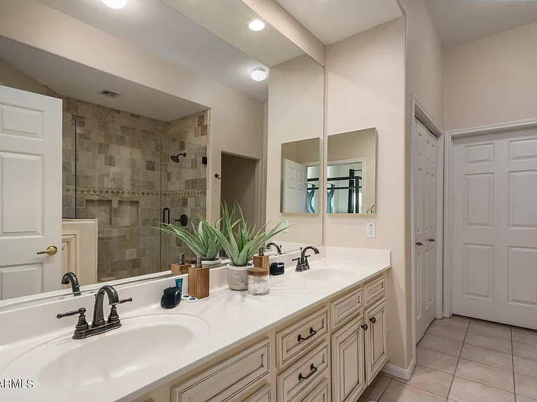 8245 E Bell Rd #138 — Photo 25
