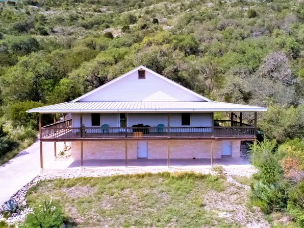 241 John Buchanan, Leakey, TX 78873