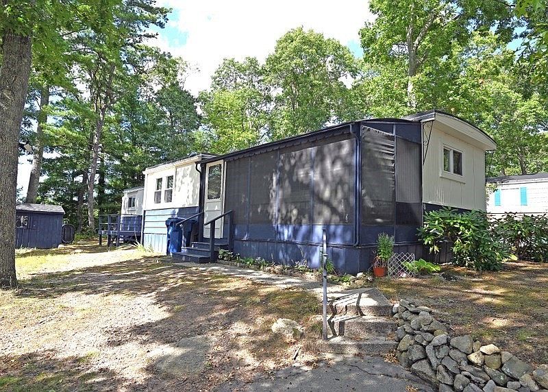 1st image of 8 Timber Ln